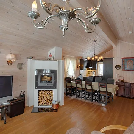 Family-friendly With Stunning Outdoor Access Chalet
