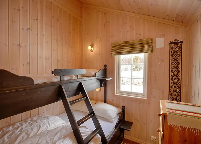 Family-friendly With Stunning Outdoor Access Beitostolen